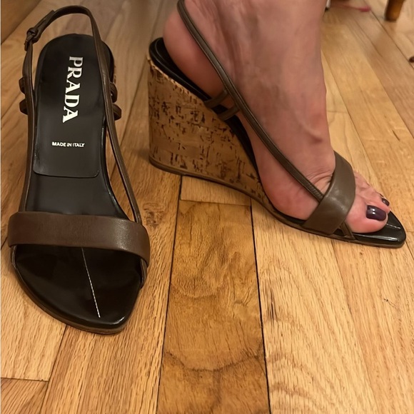 BROWN PRADA WEDGES - Picture 7 of 8